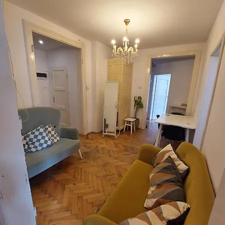 アパート Krasinskiego