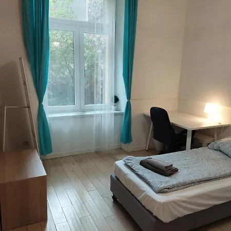 Krasinskiego アパート *