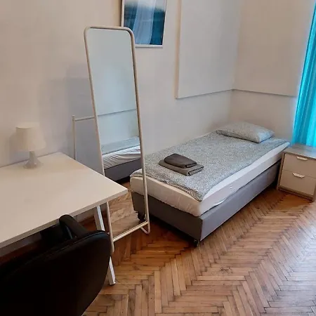 アパート Krasinskiego クラクフ